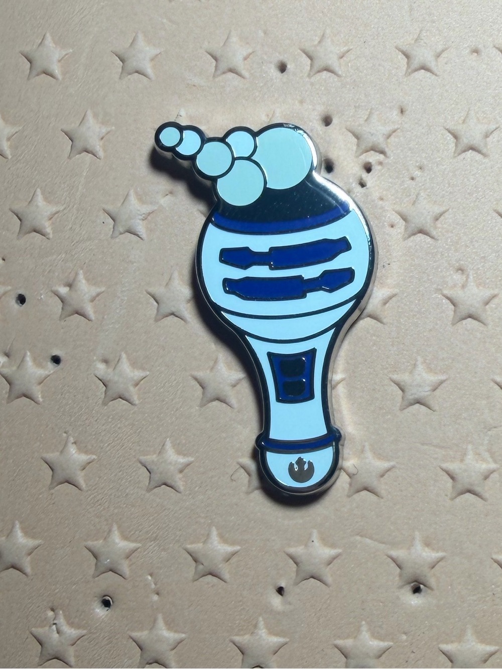 Disney Trading Pin - WDW Hidden Disney 2025 Bubble wands - R2D2